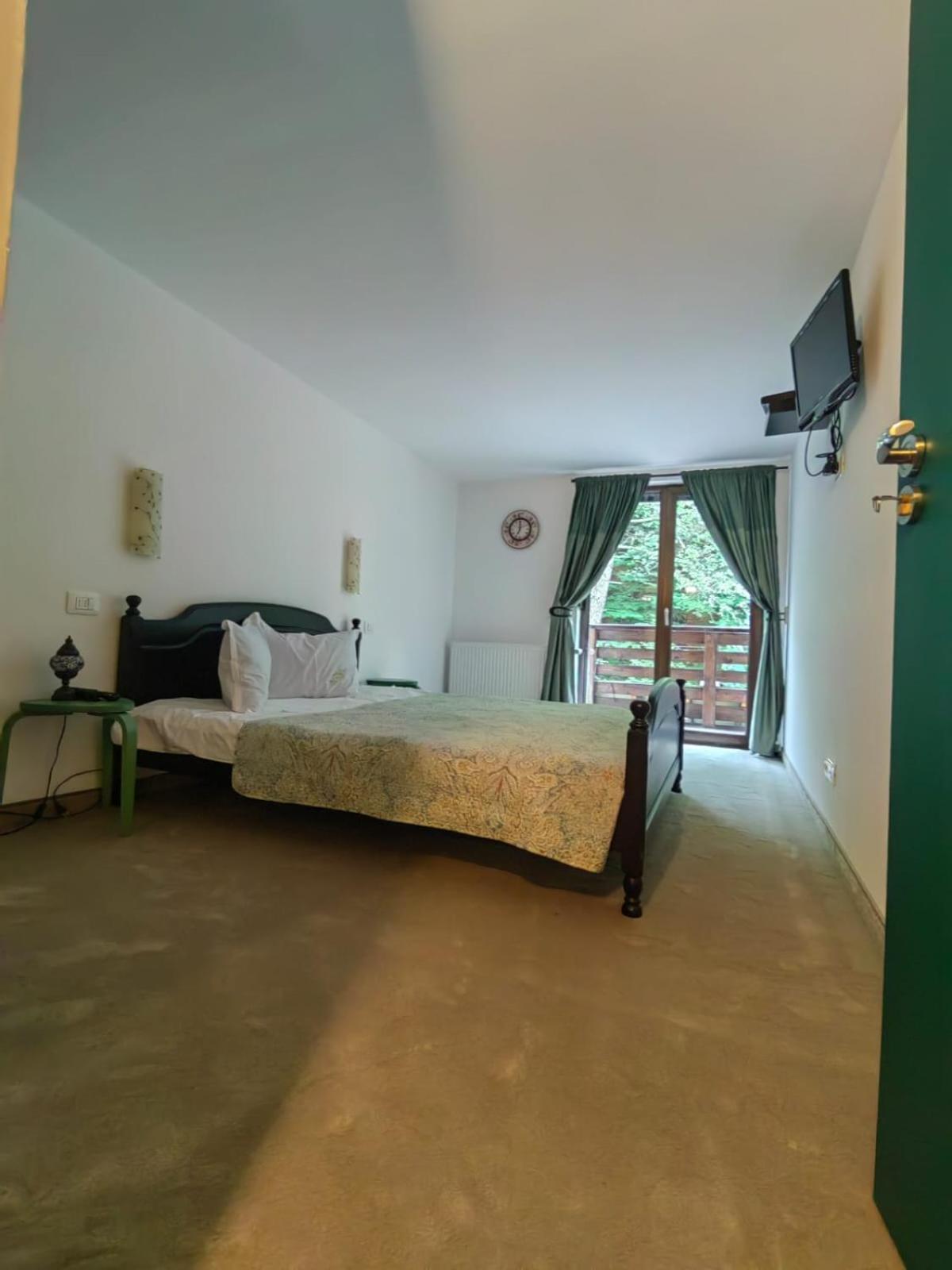 Casuta Din Padure Malaia Hotel Luaran gambar